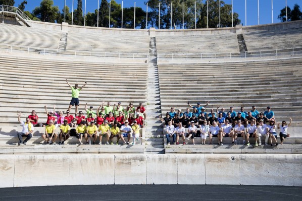 Teilnehmer im Olympia Stadion.jpg
